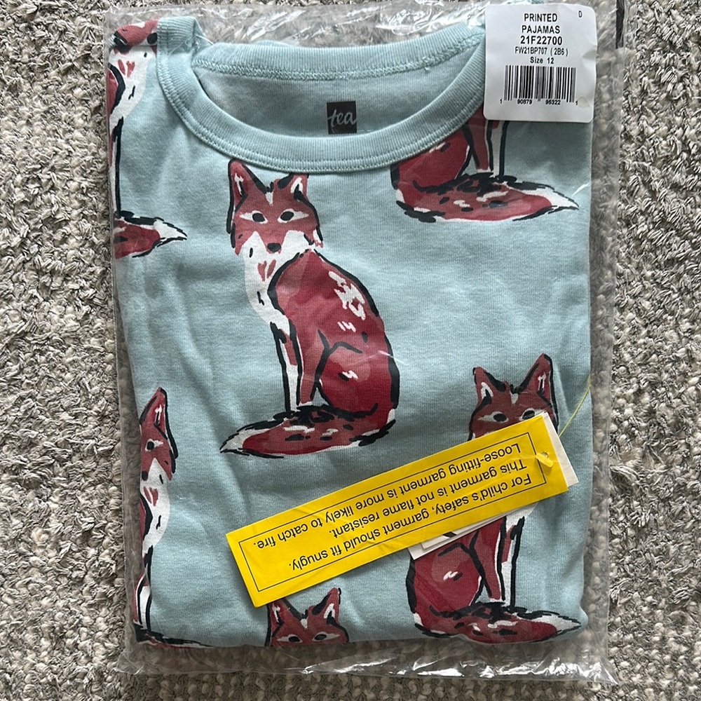 Tea Collection Fox Print Pajama Top - Blue and Red